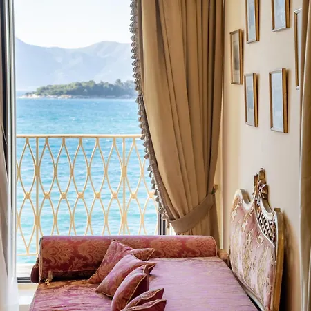 Zoe * Corfu (city)